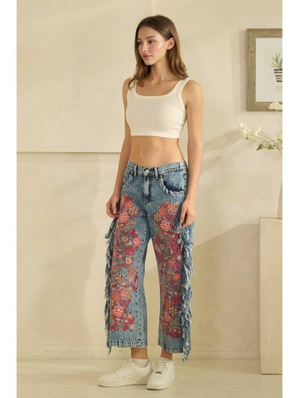 Oli & Hali NWT Washed Denim Frayed Wide Leg Jeans with Red Floral Embroidery - Picture 6 of 13